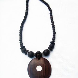 Ogrlica drvo i školjka