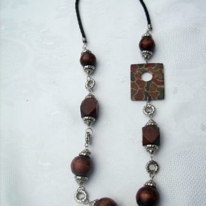 Ogrlica drvo i školjka